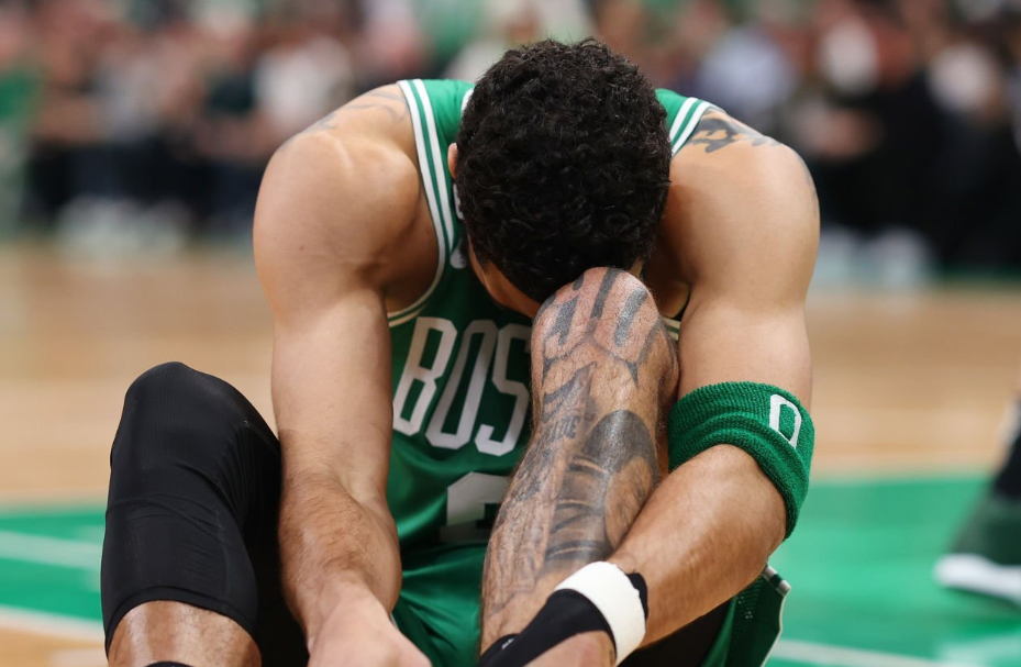 包含意大利杯倒计时，罗马赛后篮板制胜，细节引发关注，赛场秩序良好，医务组通报恢复的词条